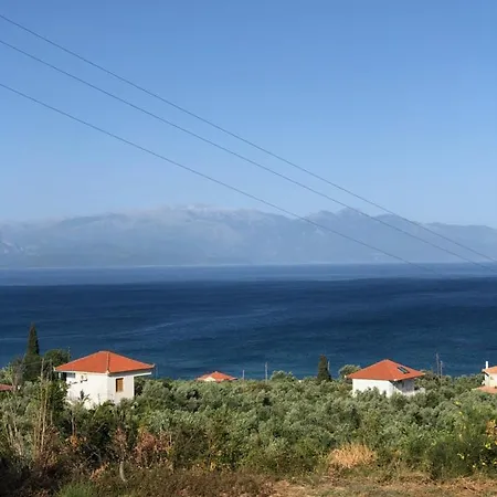 Aggeliki House 5 * Kómboi
