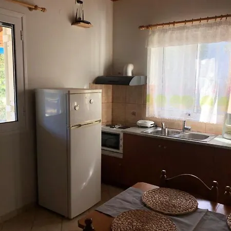 Aggeliki House 5 Tatil Evi Kómboi