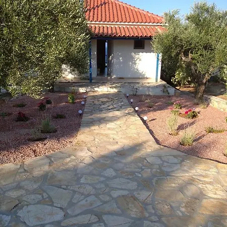 Aggeliki House 5 *