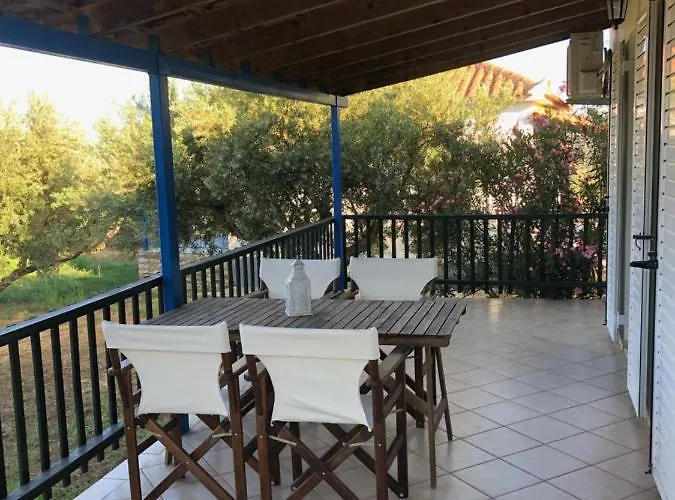 Aggeliki House 5 * Kómboi